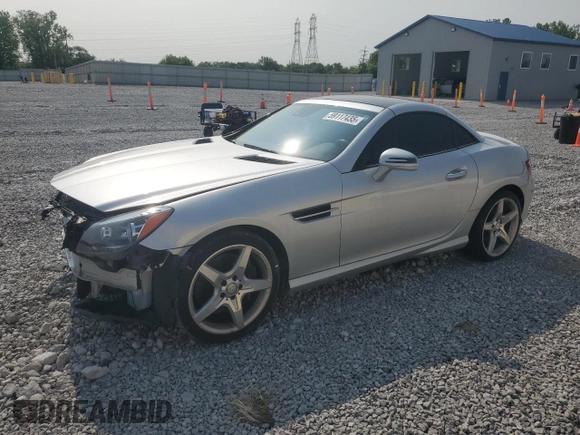 2015 Mercedes-Benz SLK 250 z VIN WDDPK4HA5FF101656, wystawiony jako Copart lot #59117435 z przebiegiem 65 169 mil mil oraz Szkoda całkowita • Salvage title. Historia ofert i sprzedaży dostępna na DreamBid. Obrazek 1.