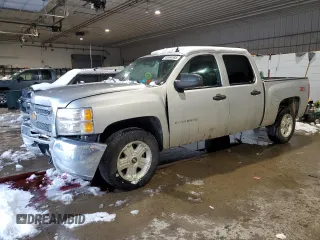 2013 Chevrolet Silverado 1500 LT with VIN 3GCPKSE73DG233835, listed as a Copart auction lot 43994585 with 179,331 mi miles and Salvage Title. Bid and sale history available at carsss.com. Image 1.