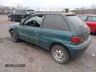 1996 Geo Metro z VIN 2C1MR2290T6780279, wystawiony jako IAAI lot #41792946 z przebiegiem 160 002 mil mil oraz . Historia ofert i sprzedaży dostępna na DreamBid. Obrazek 3.