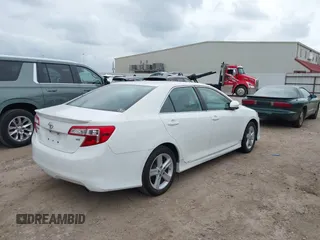 2014 Toyota Camry L with VIN 4T1BF1FK1EU426216, listed as a IAAI auction lot 42152479 with 210,388 mi miles. Bid and sale history available at carsss.com. Image 4.