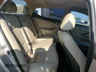 2015 Kia Optima EX с VIN 5XXGN4A71FG385837, выставлен на аукционе Copart как лот 60113905 с пробегом 172 274 миль миль и Списание • Salvage title. История ставок и продаж доступна на DreamBid. Изображение 10.