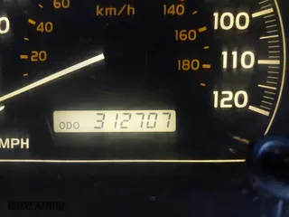 2006 Toyota Sequoia Limited with VIN 5TDBT48AX6S268046, listed as a IAAI auction lot 41880111 with 312,707 mi miles. Bid and sale history available at carsss.com. Image 15.