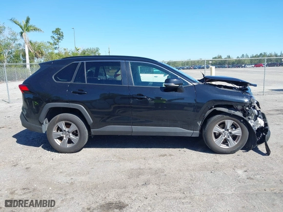 2022 Toyota RAV4 XLE with VIN 2T3W1RFV5NC180241, listed as a IAAI auction lot 41774074 with 63,902 mi miles. Bid and sale history available at carsss.com. Image 14.