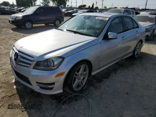 2012 Mercedes-Benz C 250 Sport z VIN WDDGF4HB1CA607619, wystawiony jako Copart lot #62418595 z przebiegiem 143 721 mil mil oraz Czysty tytuł • Clean title. Historia ofert i sprzedaży dostępna na DreamBid. Obrazek 1.