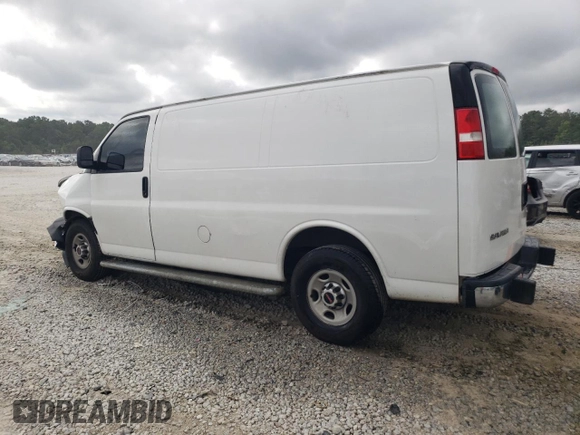 2017 GMC Savana Cargo Van with VIN 1GTW7AFF6H1914427, listed as a Copart auction lot 61450404 with 133,279 mi miles and Salvage Title. Bid and sale history available at carsss.com. Image 2.