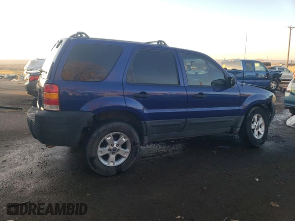 2006 Ford Escape XLT with VIN 1FMYU03Z96KB35827, listed as a Copart auction lot 83392794 with 230,346 mi miles and Salvage Title. Bid and sale history available at carsss.com. Image 3.