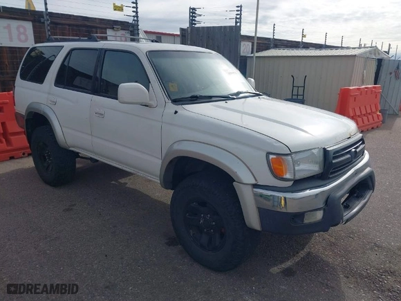 2000 Toyota 4Runner SR5 with VIN JT3HN86RXY0323190, listed as a IAAI auction lot 41959536 with 354,396 mi miles. Bid and sale history available at carsss.com. Image 1.