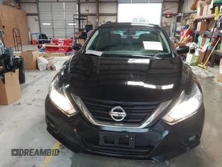 2017 Nissan Altima SV z VIN 1N4AL3AP6HC271962, wystawiony jako IAAI lot #41959995 z przebiegiem 87 157 mil mil oraz . Historia ofert i sprzedaży dostępna na DreamBid. Obrazek 6.