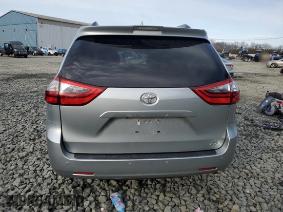 2020 Toyota Sienna LE with VIN 5TDJZ3DC2LS250972, listed as a Copart auction lot 46073675 with Not provided miles and Salvage title. Bid and sale history available at DreamBid. Image 6.