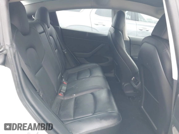 2021 Tesla Model 3 Long Range z VIN 5YJ3E1EB9MF014985, wystawiony jako IAAI lot #41672208 z przebiegiem 52 222 mil mil oraz . Historia ofert i sprzedaży dostępna na DreamBid. Obrazek 8.