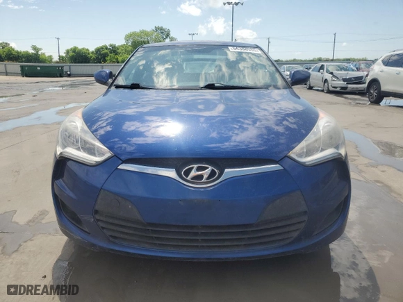 2016 Hyundai Veloster with VIN KMHTC6AD5GU265715, listed as a Copart auction lot 54388985 with 161,631 mi miles and Clean Title. Bid and sale history available at carsss.com. Image 5.