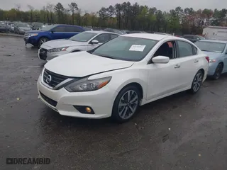2016 Nissan Altima 3.5 SL with VIN 1N4BL3AP4GC163410, listed as a IAAI auction lot 41945963 with 111,715 mi miles. Bid and sale history available at carsss.com. Image 17.