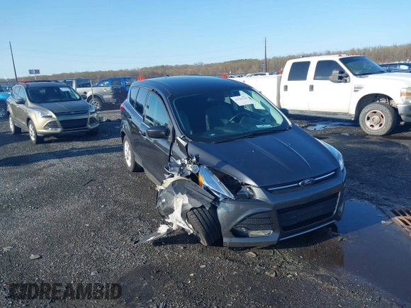 2016 Ford Escape SE with VIN 1FMCU9GX1GUB67636, listed as a IAAI auction lot 41929725 with 68,297 mi miles. Bid and sale history available at carsss.com. Image 1.