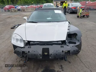 2005 Chevrolet Corvette with VIN 1G1YY34UX55125083, listed as a IAAI auction lot 42276103 with 29,167 mi miles and . Bid and sale history available at DreamBid. Image 13.