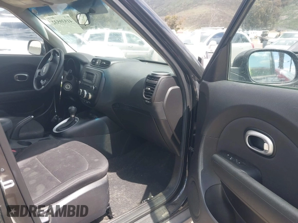 2015 Kia Soul with VIN KNDJN2A25F7230909, listed as a IAAI auction lot 41939532 with 59,288 mi miles. Bid and sale history available at carsss.com. Image 5.