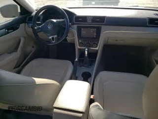 2014 Volkswagen Passat Wolfsburg Edition with VIN 1VWAS7A30EC118276, listed as a Copart auction lot 60730425 with 141,975 mi miles and Salvage title. Bid and sale history available at DreamBid. Image 8.