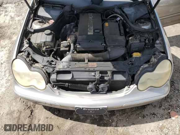 2004 Mercedes-Benz C 230 Kompressor with VIN WDBRF40J64A564613, listed as a Copart auction lot 59876525 with 140,525 mi miles and Clean title. Bid and sale history available at DreamBid. Image 11.