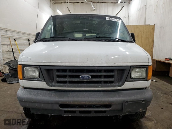 2007 Ford Econoline Cargo Commercial with VIN 1FTNE14W27DA38358, listed as a Copart auction lot 43933075 with 155,036 mi miles and Clean Title. Bid and sale history available at DreamBid. Image 5.