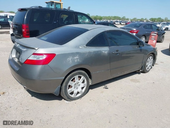 2007 Honda Civic Cpe LX with VIN 2HGFG12627H578430, listed as a IAAI auction lot 41918779 with 207,924 mi miles. Bid and sale history available at carsss.com. Image 4.