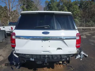 2019 Ford Expedition XLT with VIN 1FMJU1JT4KEA47802, listed as a IAAI auction lot 41642533 with 94,283 mi miles and . Bid and sale history available at DreamBid. Image 17.