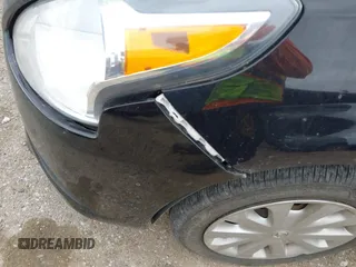 2016 Nissan Versa S z VIN 3N1CN7AP3GL882543, wystawiony jako IAAI lot #41821886 z przebiegiem 207 104 mil mil oraz . Historia ofert i sprzedaży dostępna na DreamBid. Obrazek 13.