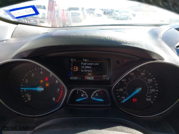 2017 Ford Escape SE with VIN 1FMCU0GD4HUC78409, listed as a IAAI auction lot 41646649 with 101,257 mi miles. Bid and sale history available at carsss.com. Image 7.