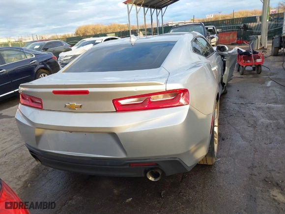 2018 Chevrolet Camaro 1LT with VIN 1G1FB1RS8J0115115, listed as a IAAI auction lot 41207976 with NaN miles. Bid and sale history available at carsss.com. Image 16.