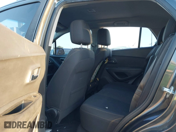 2019 Chevrolet Trax LS with VIN 3GNCJKSB8KL365883, listed as a IAAI auction lot 42010924 with Not Provided miles. Bid and sale history available at carsss.com. Image 8.