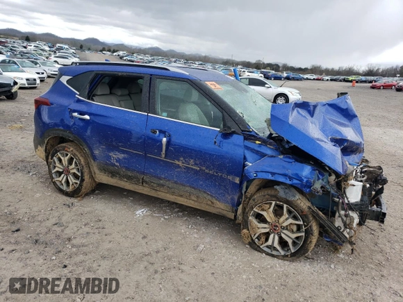 2021 Kia Seltos SX with VIN KNDETCA23M7152916, listed as a Copart auction lot 49823275 with 66,463 mi miles and Salvage Title. Bid and sale history available at carsss.com. Image 4.