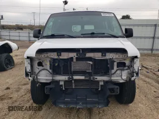 2013 Ford Econoline Cargo Commercial z VIN 1FTNE2EL8DDB01341, wystawiony jako Copart lot #43247025 z przebiegiem 146 232 mil mil oraz Szkody całkowita. Historia ofert i sprzedaży dostępna na DreamBid. Obrazek 5.