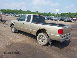 2000 Ford Ranger XL z VIN 1FTYR14V6YTB34235, wystawiony jako IAAI lot #41927861 z przebiegiem 241 851 mil mil oraz . Historia ofert i sprzedaży dostępna na DreamBid. Obrazek 3.