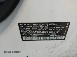 2014 Volkswagen Passat S с VIN 1VWAT7A34EC061268, выставлен на аукционе IAAI как лот 42288756 с пробегом 104 477 миль миль и . История ставок и продаж доступна на DreamBid. Изображение 9.