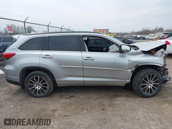 2018 Toyota Highlander SE with VIN 5TDJZRFH3JS903348, listed as a IAAI auction lot 42132056 with 115,384 mi miles and . Bid and sale history available at DreamBid. Image 14.