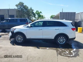 2017 Kia Sorento LX with VIN 5XYPGDA59HG307040, listed as a IAAI auction lot 42125920 with 125,303 mi miles and . Bid and sale history available at carsss.com. Image 14.