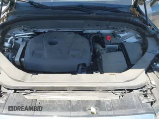 2019 Volvo XC60 Momentum with VIN LYV102DKXKB224961, listed as a IAAI auction lot 42377394 with 71,234 mi miles and . Bid and sale history available at DreamBid. Image 10.