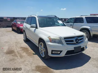 2011 Mercedes-Benz GLK-Class GLK 350 with VIN WDCGG5GB9BF680201, listed as a IAAI auction lot 42101931 with 252,488 mi miles. Bid and sale history available at carsss.com. Image 1.