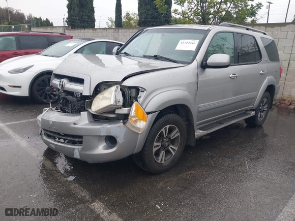 2006 Toyota Sequoia SR5 with VIN 5TDZT34A36S283826, listed as a IAAI auction lot 41724243 with 147,787 mi miles. Bid and sale history available at carsss.com. Image 2.