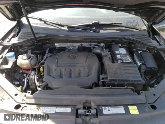 2018 Volkswagen Tiguan SEL z VIN 3VV2B7AX7JM119297, wystawiony jako Copart lot #54416195 z przebiegiem 51 972 mil mil oraz Szkoda całkowita • Salvage title. Historia ofert i sprzedaży dostępna na DreamBid. Obrazek 12.