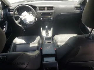 2014 Volkswagen Jetta SE with VIN 3VWD17AJ5EM295208, listed as a Copart auction lot 64684005 with 94,133 mi miles and Salvage title. Bid and sale history available at DreamBid. Image 8.