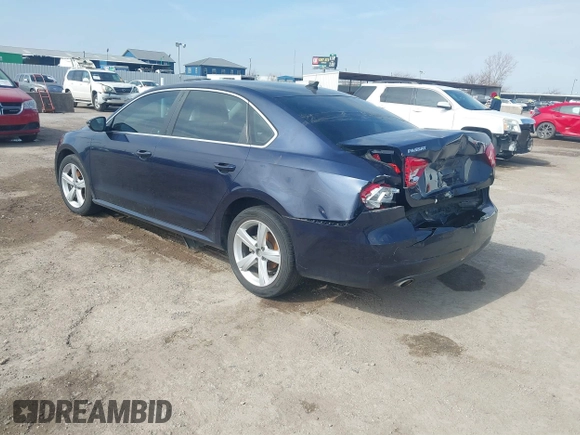2012 Volkswagen Passat SE with VIN 1VWBH7A3XCC083374, listed as a IAAI auction lot 41585778 with 187,362 mi miles. Bid and sale history available at carsss.com. Image 3.