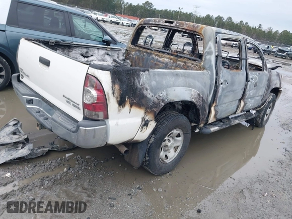 2014 Toyota Tacoma PreRunner with VIN 3TMJU4GNXEM163647, listed as a IAAI auction lot 41422577 with 1 mi miles. Bid and sale history available at carsss.com. Image 4.