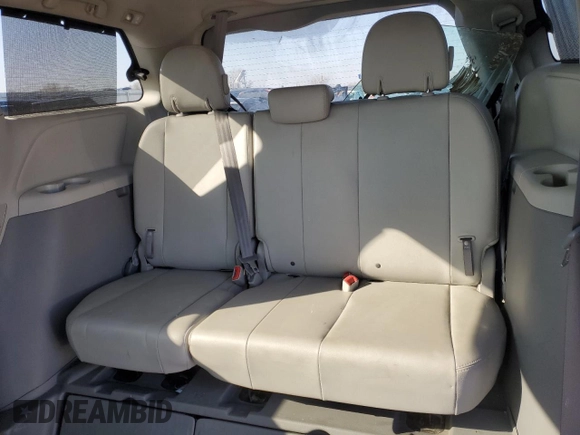 2014 Toyota Sienna XLE with VIN 5TDYK3DC5ES431148, listed as a Copart auction lot 43571065 with 82,854 mi miles and Salvage Title. Bid and sale history available at carsss.com. Image 10.