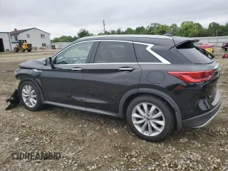 2019 Infiniti QX50 Essential z VIN 3PCAJ5M39KF121827, wystawiony jako Copart lot #61392645 z przebiegiem 61 540 mil mil oraz Szkoda całkowita • Salvage title. Historia ofert i sprzedaży dostępna na DreamBid. Obrazek 2.