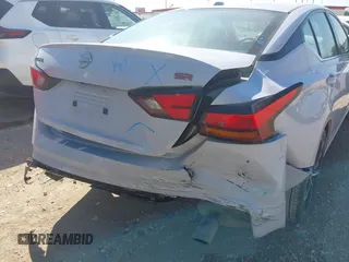 2024 Nissan Altima SR z VIN 1N4BL4CV5RN369697, wystawiony jako IAAI lot #42335803 z przebiegiem 29 820 mil mil oraz . Historia ofert i sprzedaży dostępna na DreamBid. Obrazek 6.