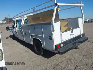 2016 Ford Super Duty F-250 SRW XL with VIN 1FD7W2A68GED17013, listed as a IAAI auction lot 40889560 with 133,390 mi miles. Bid and sale history available at carsss.com. Image 3.