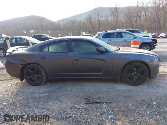 2014 Dodge Charger SXT with VIN 2C3CDXHG1EH115998, listed as a IAAI auction lot 41661367 with 155,327 mi miles. Bid and sale history available at carsss.com. Image 13.