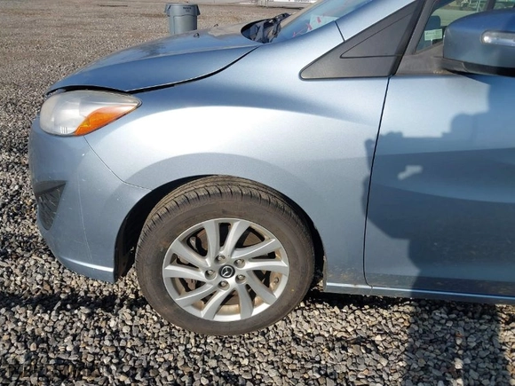 2013 Mazda Mazda5 Sport with VIN JM1CW2BL2D0153709, listed as a IAAI auction lot 41508730 with NaN miles. Bid and sale history available at carsss.com. Image 13.