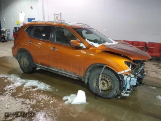 2017 Nissan Rogue SL with VIN 5N1AT2MV7HC790884, listed as a Copart auction lot 44950925 with 146,774 mi miles and Salvage Title. Bid and sale history available at carsss.com. Image 4.