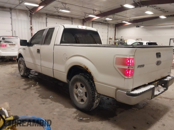 2013 Ford F-150 XL with VIN 1FTEX1CM8DFD14097, listed as a IAAI auction lot 41397500 with 181,838 mi miles. Bid and sale history available at carsss.com. Image 3.