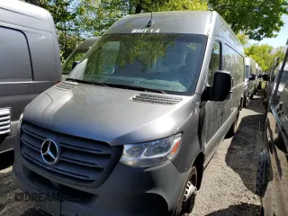 2021 Mercedes-Benz Sprinter with VIN W1W9ED3YXMT069207, listed as a Copart auction lot 53903884 with 17,612 mi miles and Clean Title. Bid and sale history available at DreamBid. Image 2.